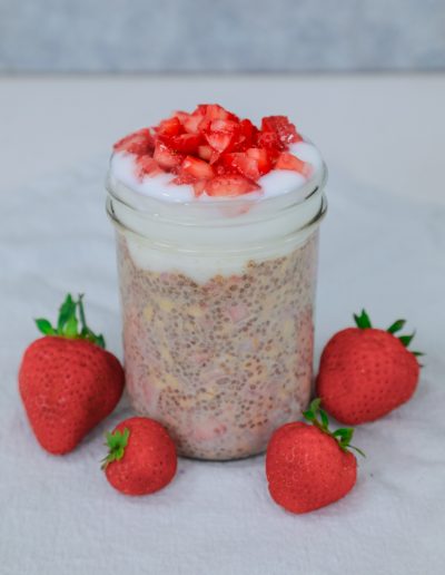 strawberry oat parfait